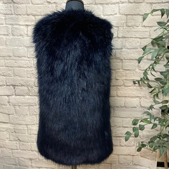 A/X Armani Exchange Dark Blue Faux Fur Women Vest Size S NWT - Picture 2 of 9
